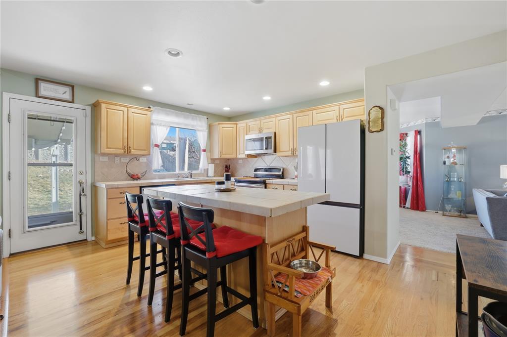 Image 7 of 43: Kitchen