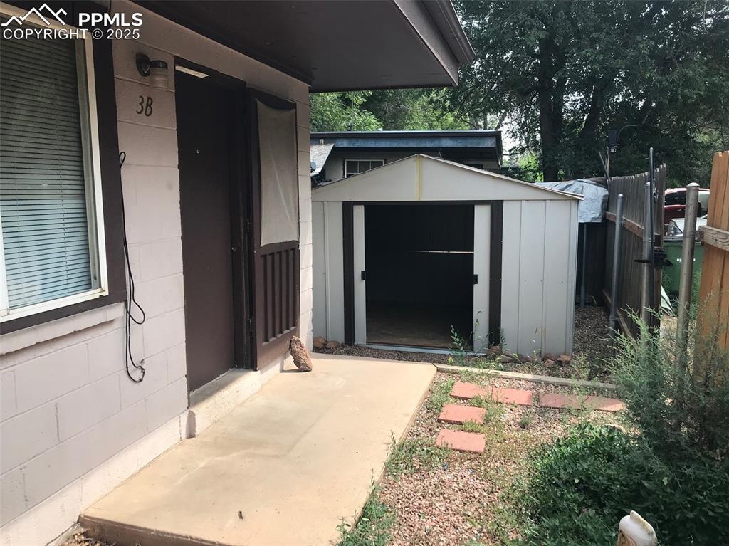 Image 10 of 11: View of shed