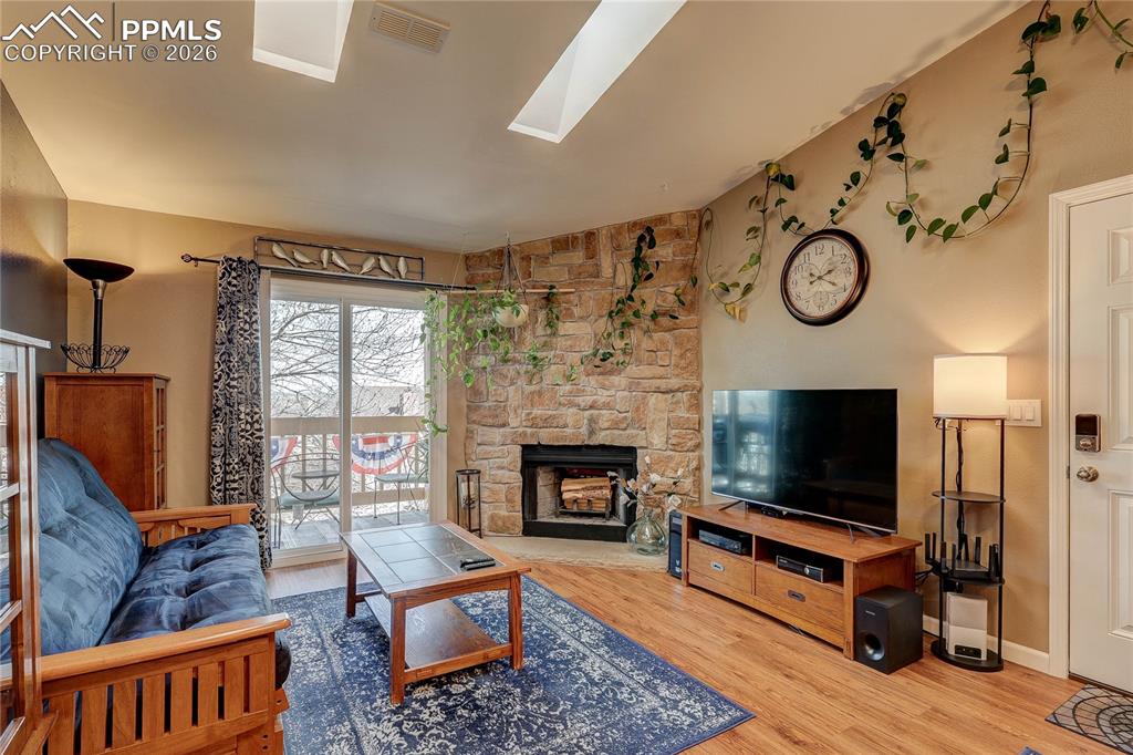 Image 8 of 23: Living Room