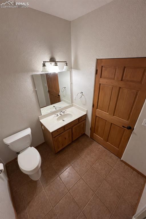 Image 11 of 17: Bathroom