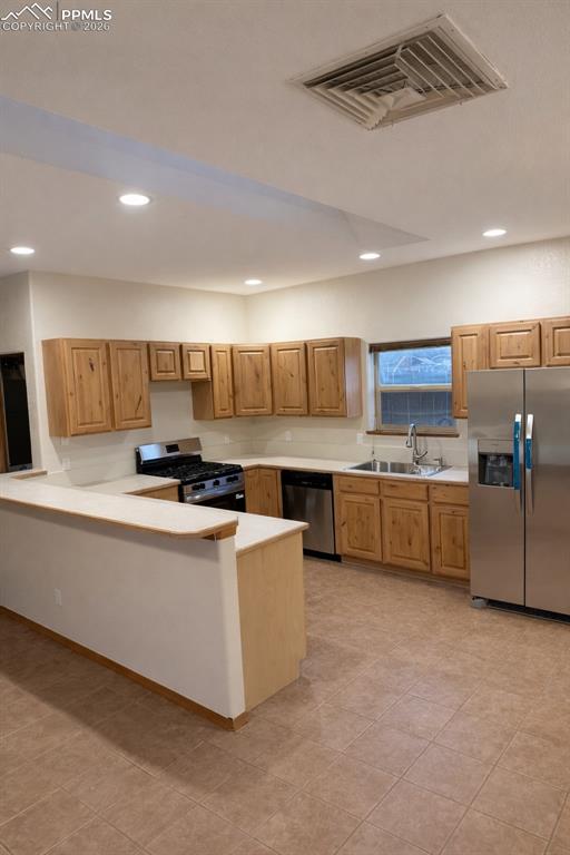 Image 3 of 17: Kitchen