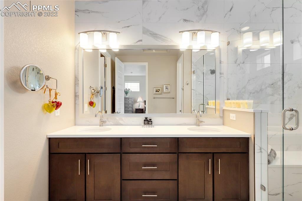 Listing 5760457, Image 23 of 32