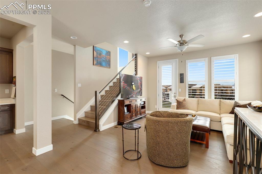 Listing 5760457, Image 5 of 32