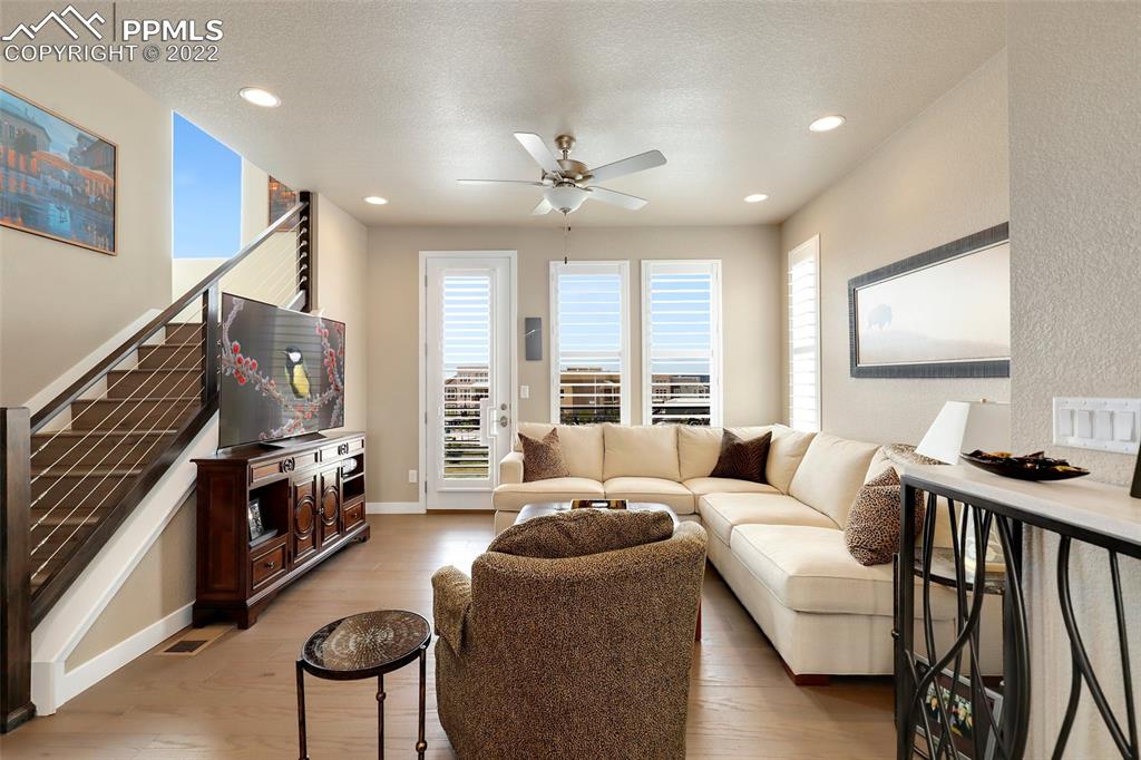 Listing 5760457, Image 6 of 32