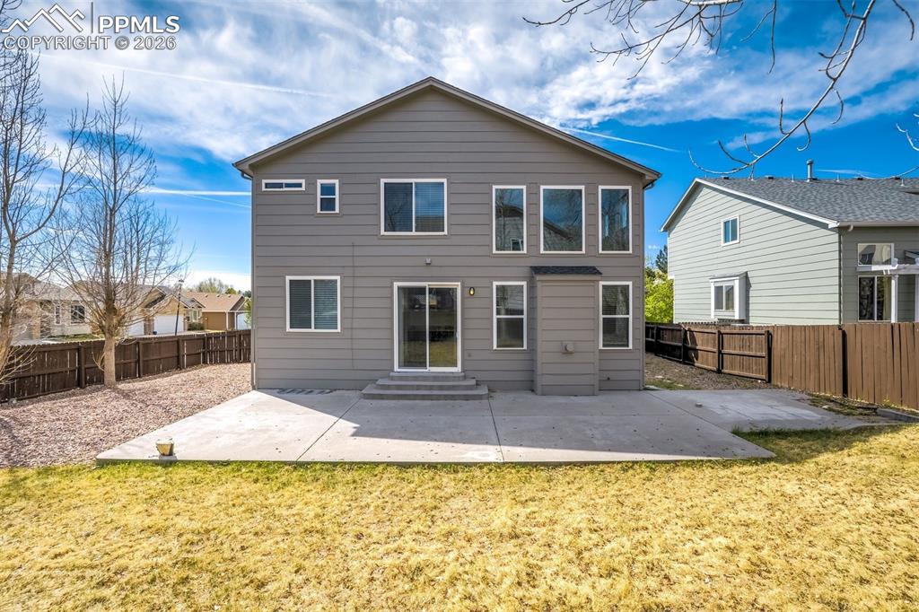 Image 27 of 27: Back of Structure