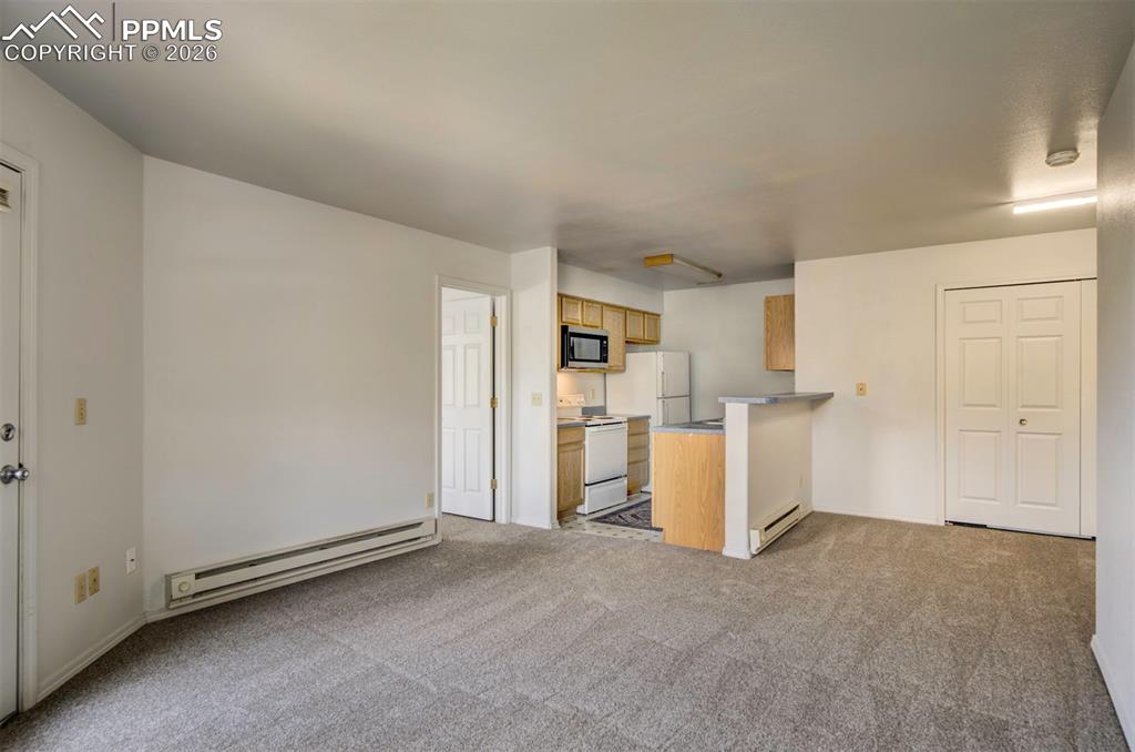 Image 3 of 25: Living Room