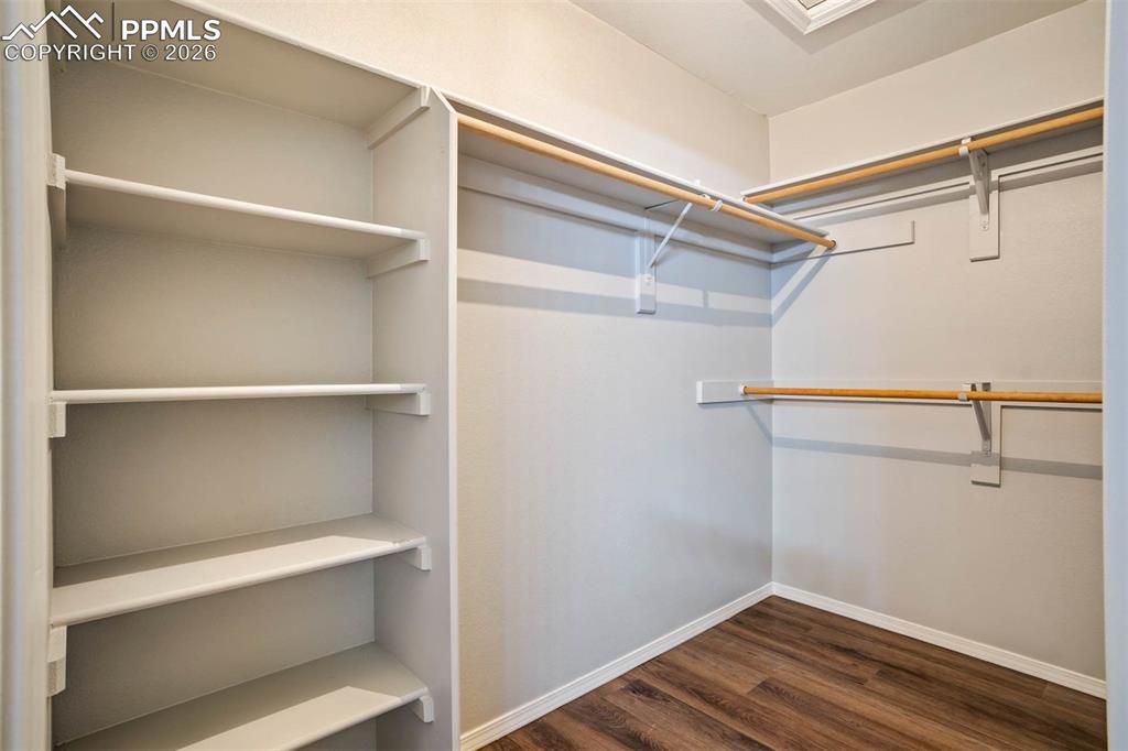 Image 23 of 43: Walk in closet 