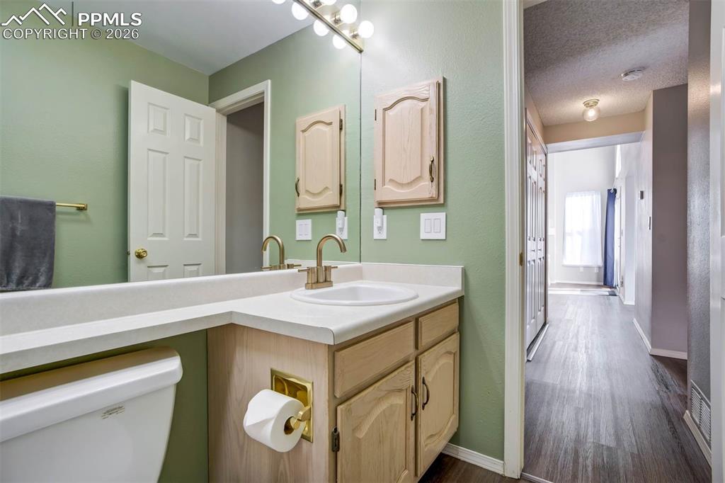 Image 29 of 43: Full bath