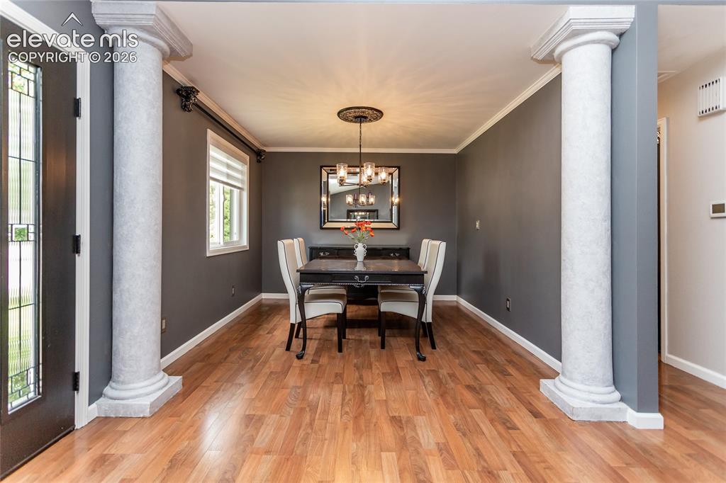 Image 11 of 49: Dining Room