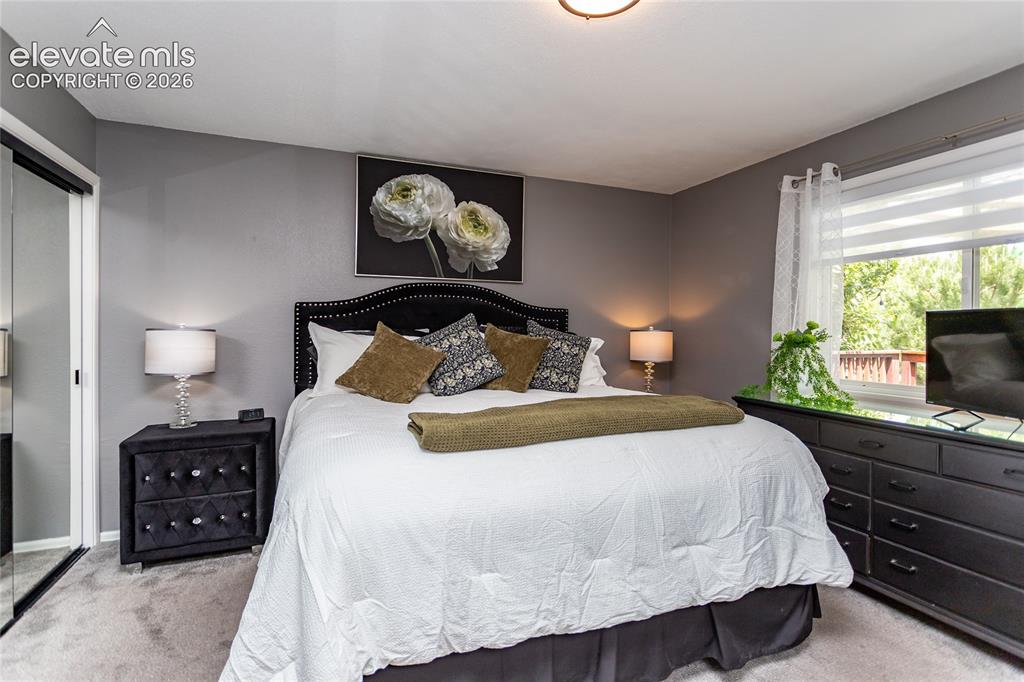 Image 19 of 49: Master Bedroom