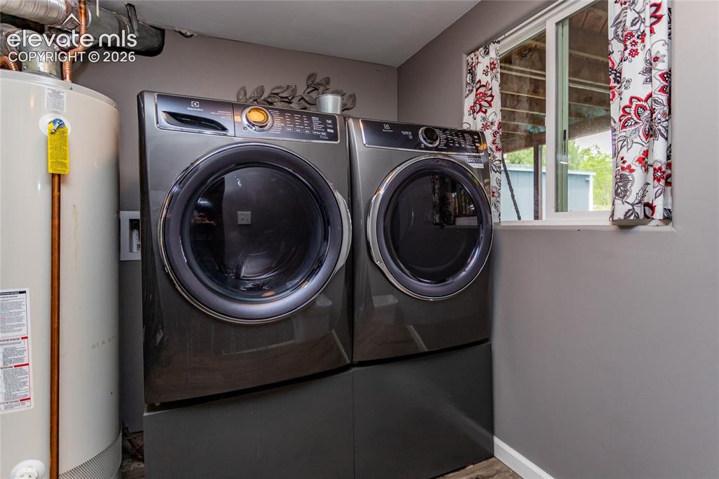 Image 35 of 49: Laundry