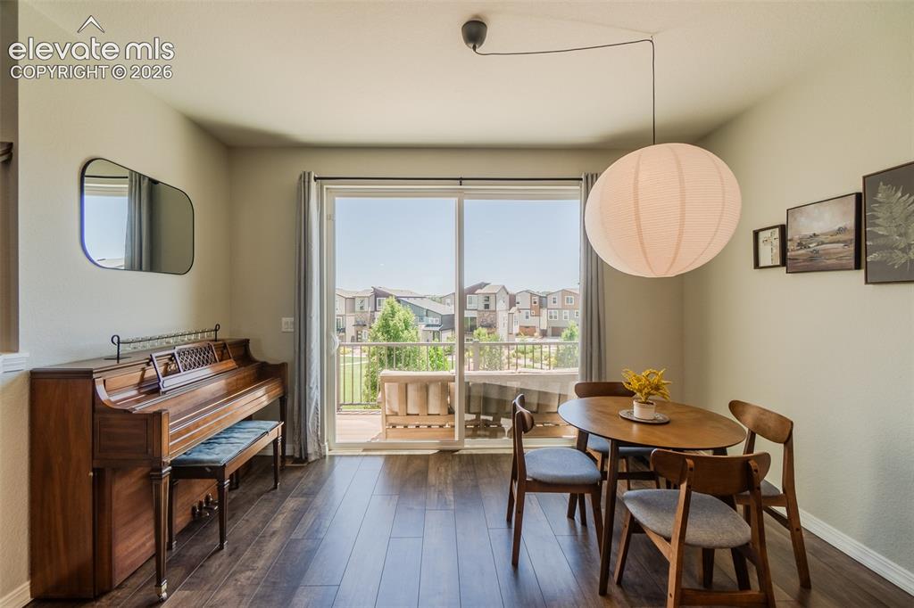 Image 12 of 47: Dining Area