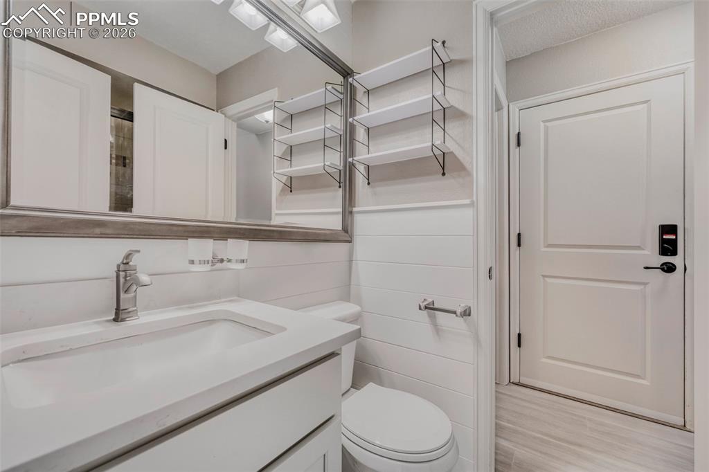 Image 11 of 30: Main floor bathroom