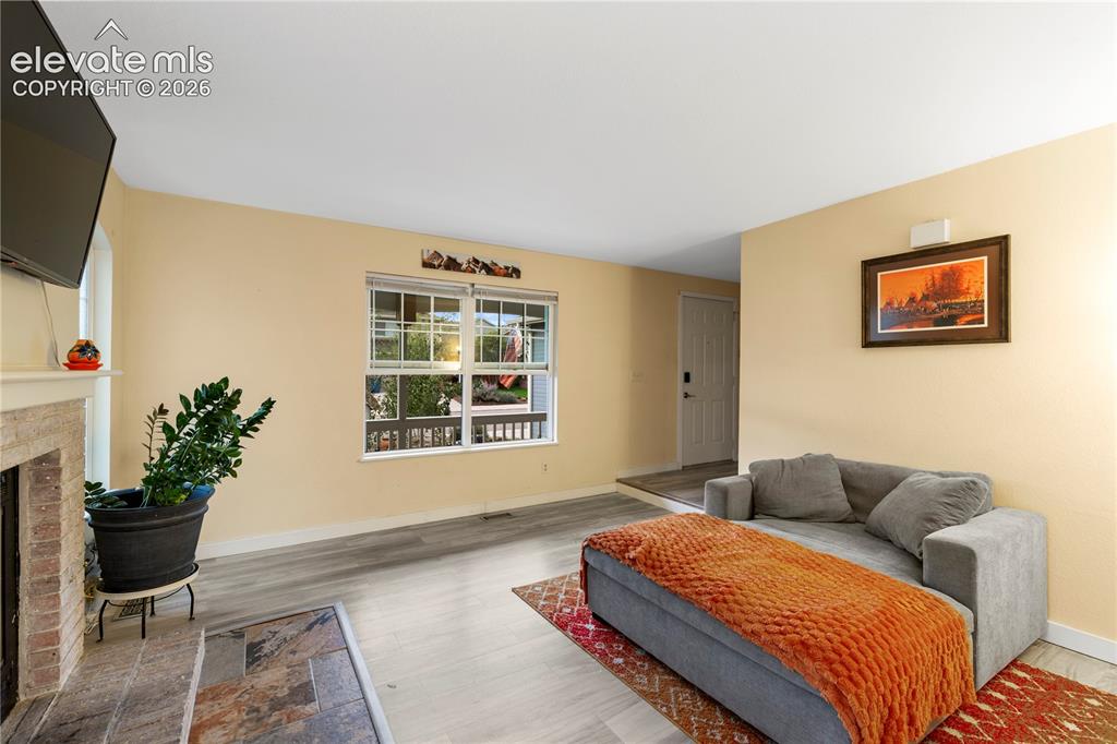 Image 4 of 15: As you enter the home