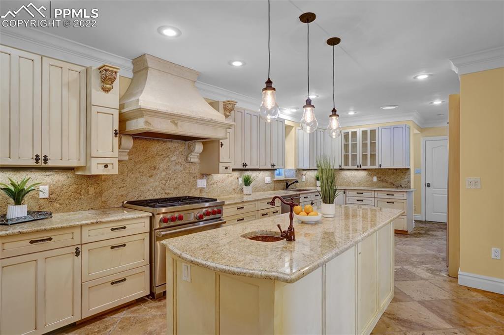 Listing 5765316, Image 10 of 29