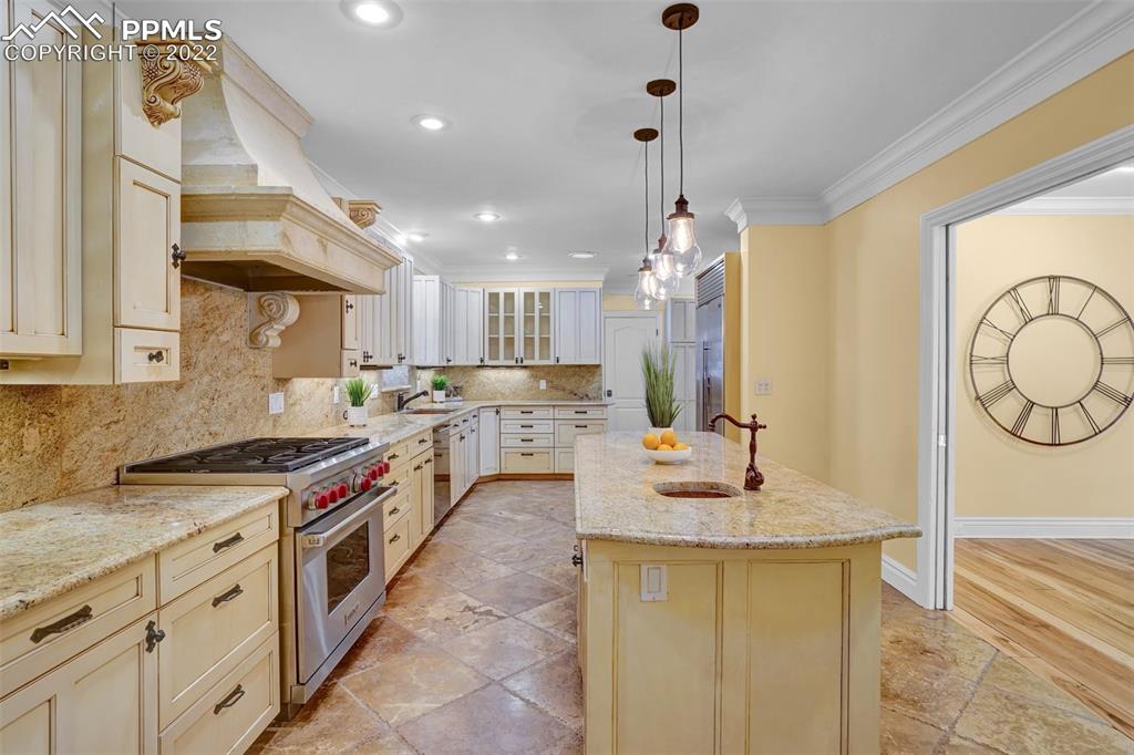 Listing 5765316, Image 11 of 29