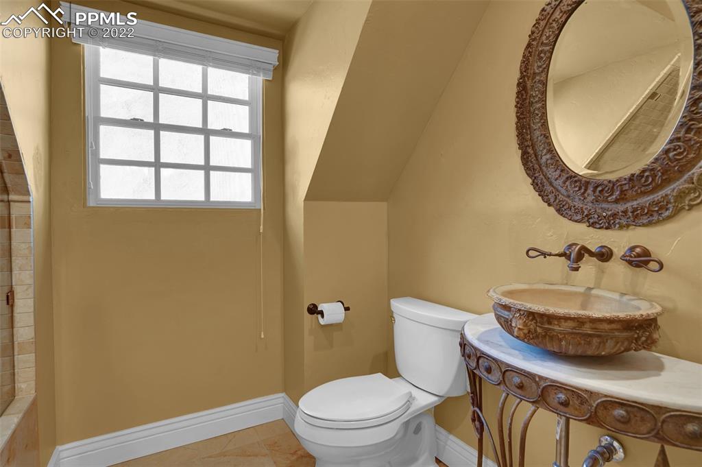 Listing 5765316, Image 19 of 29