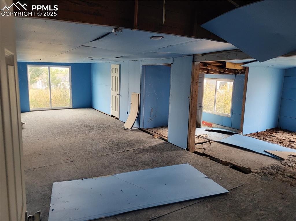 Image 4 of 11: Other