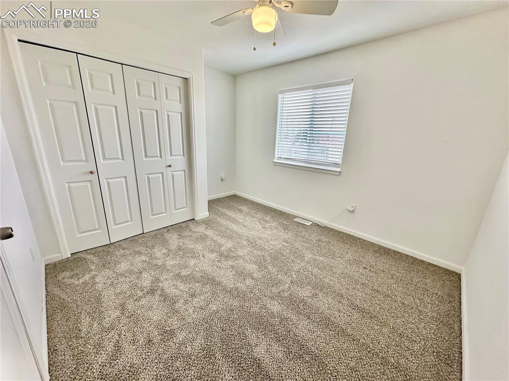 Image 15 of 30: Bedroom