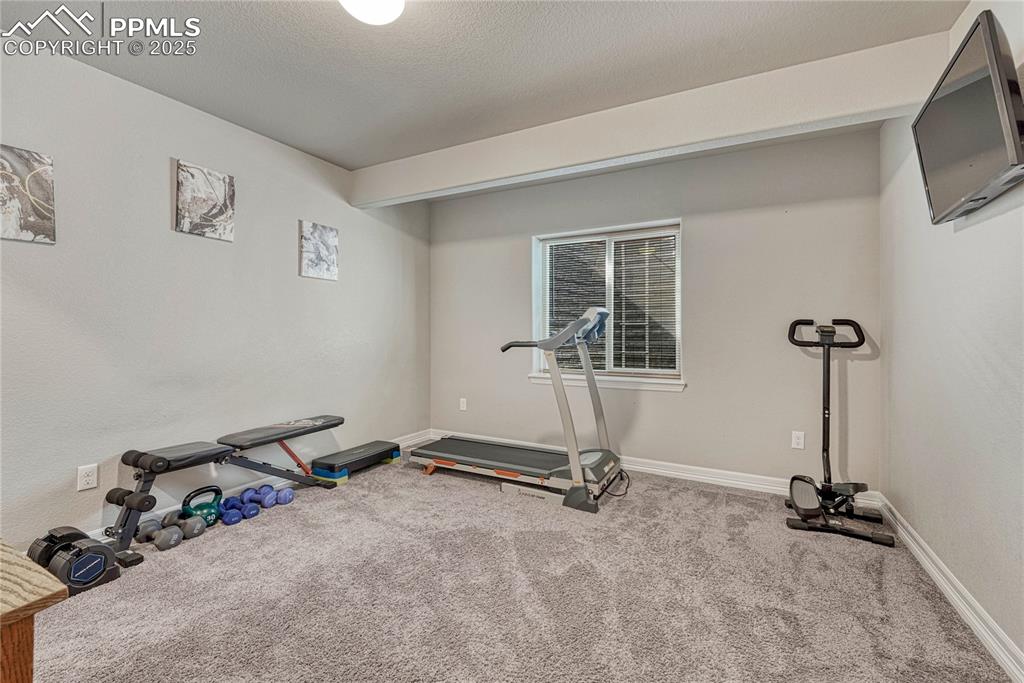 Image 32 of 50: Exercise Room