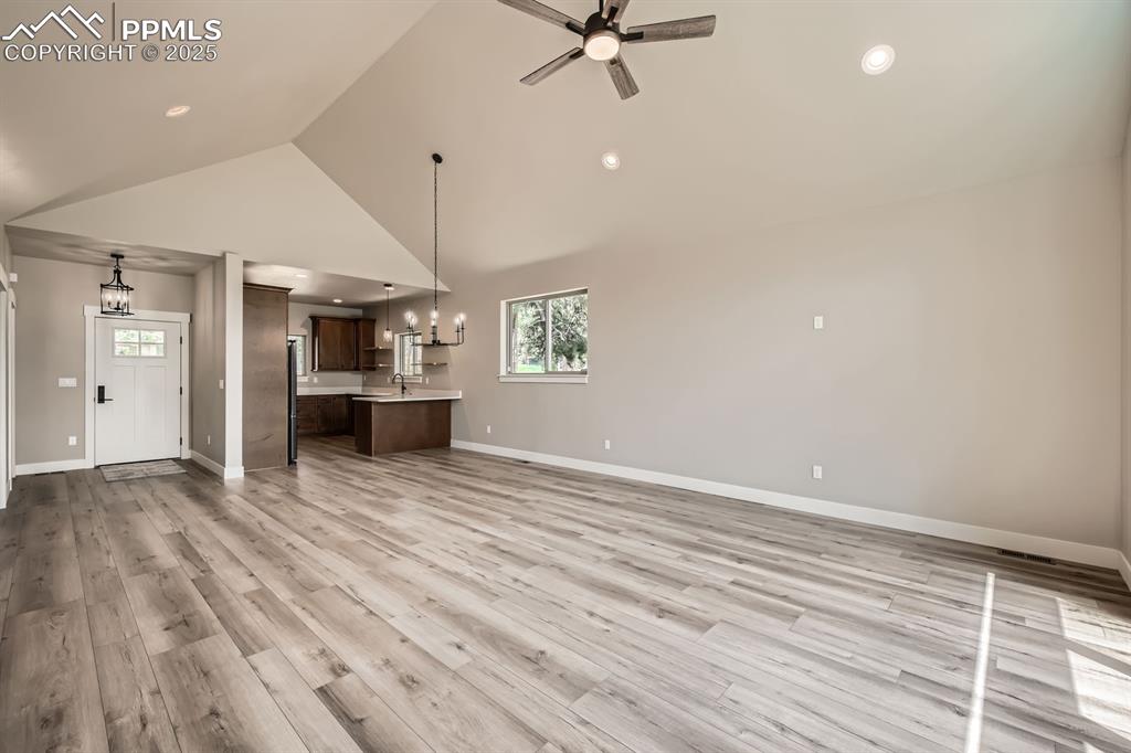 Image 6 of 20: Living Room