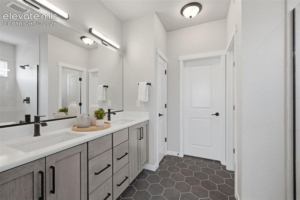 Image 15 of 33: Quartz counters and upgrades throughout the spa like master bath!