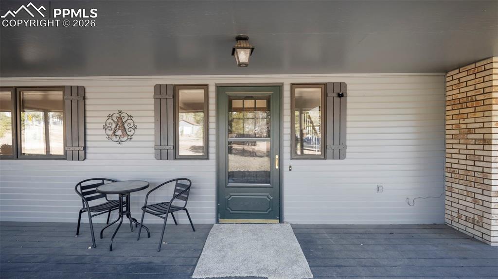 Image 5 of 39: Entry