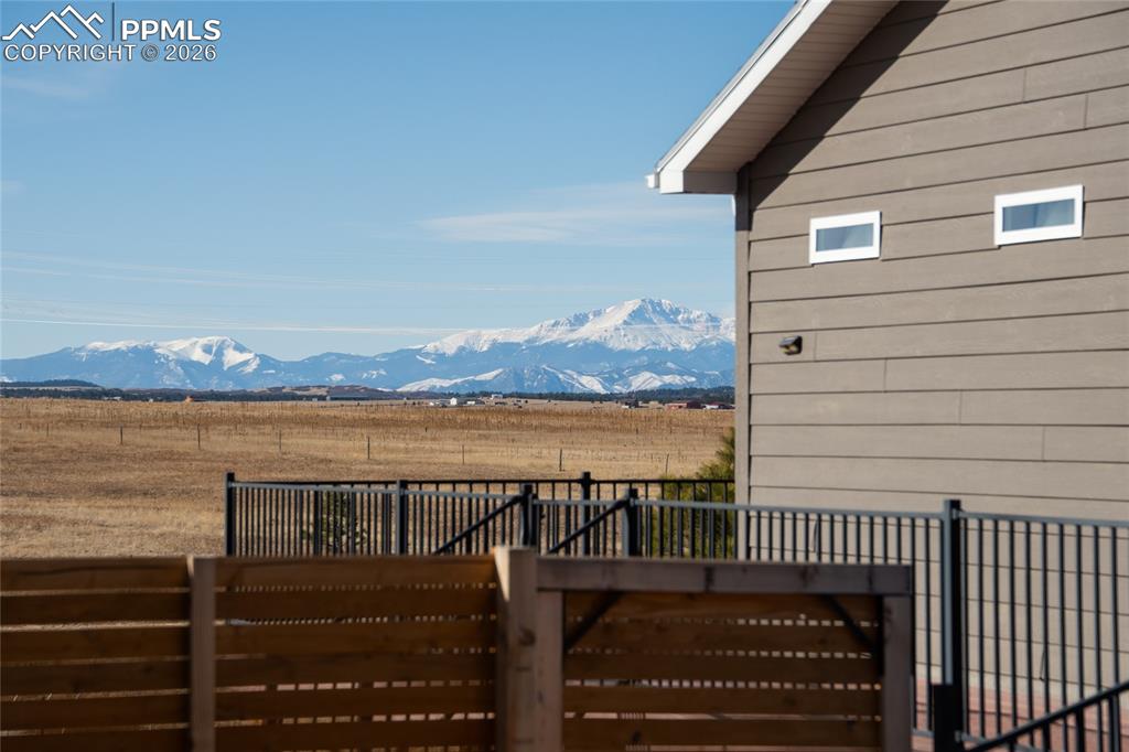 Image 30 of 50: View