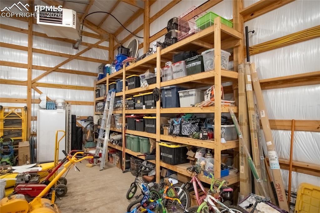 Image 31 of 50: Storage