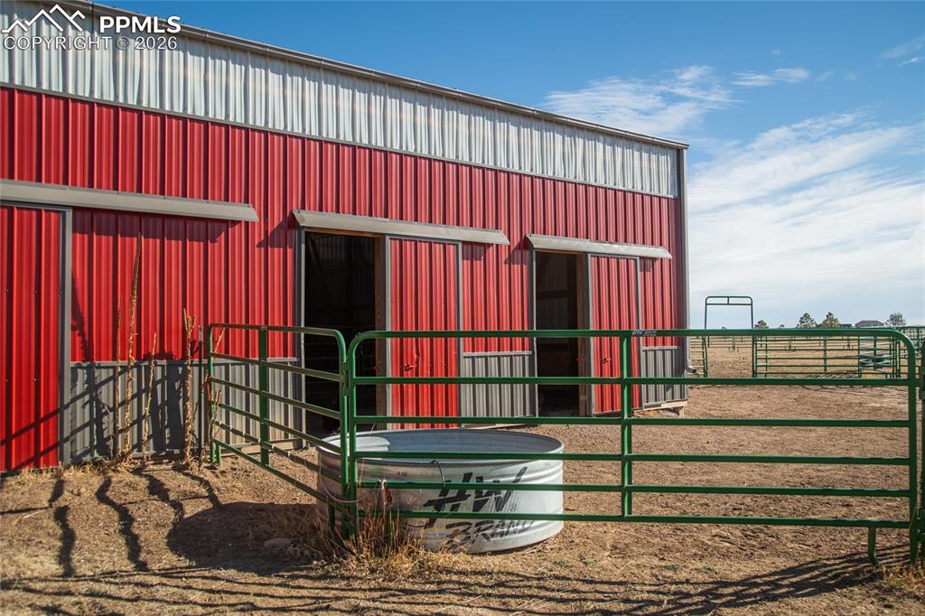 Image 44 of 50: Stable