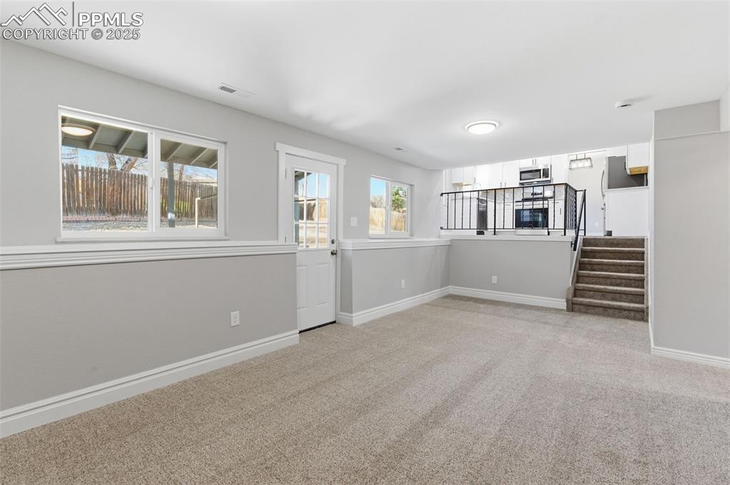 Image 17 of 37: Living Room