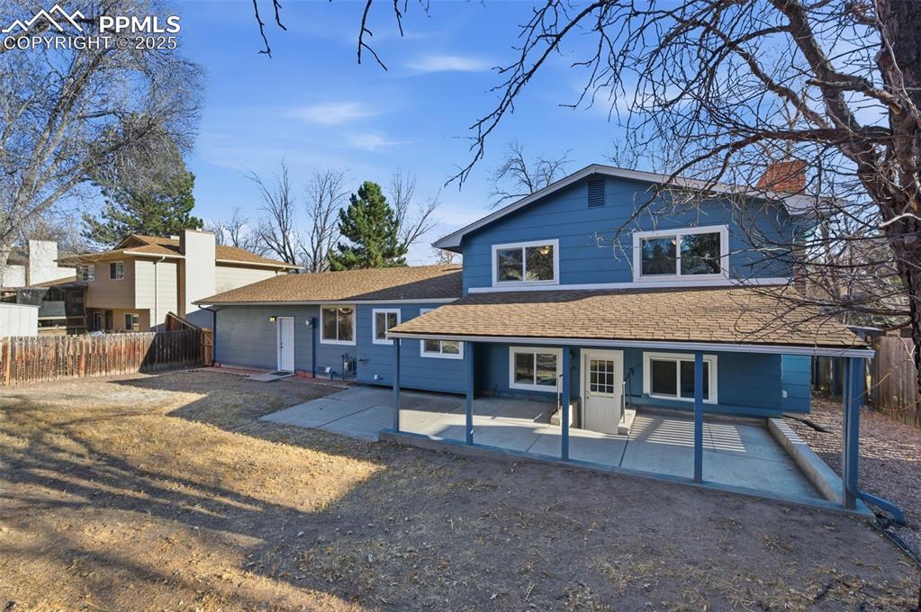 Image 36 of 37: Back of Structure