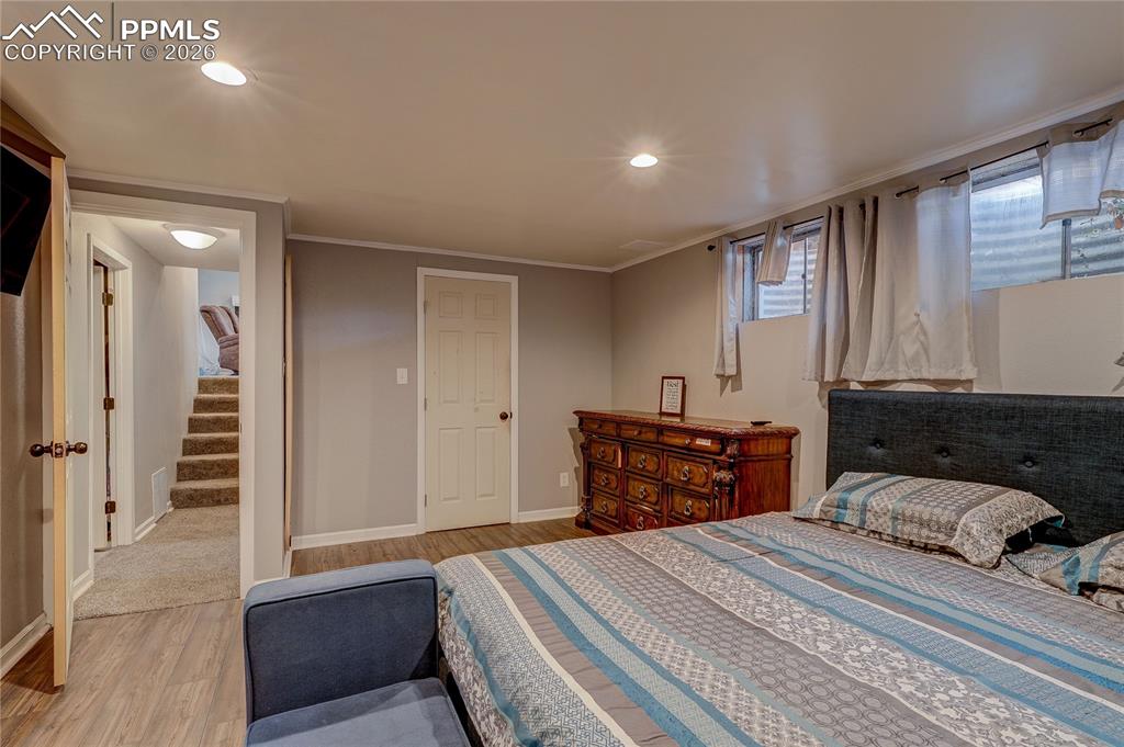 Image 19 of 26: Bedroom