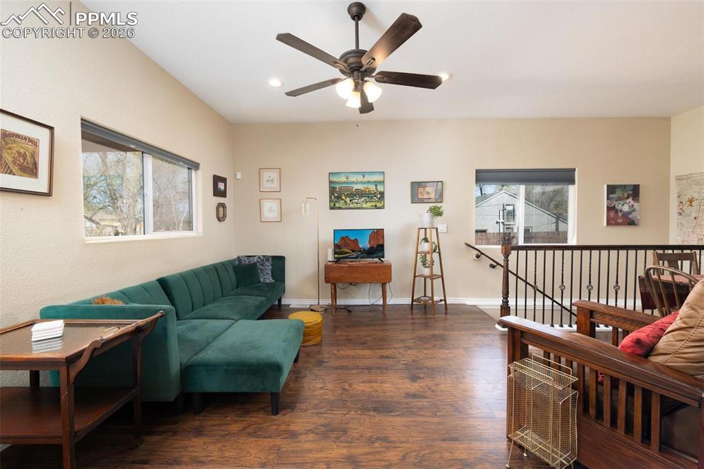 Image 5 of 26: Living Room