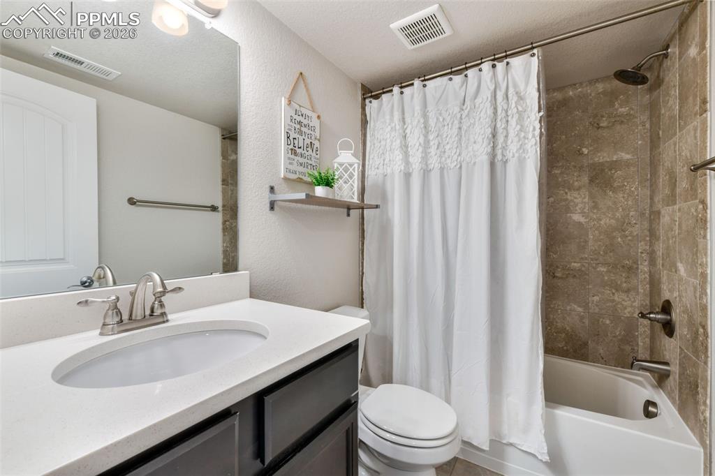 Image 38 of 50: No Description Available