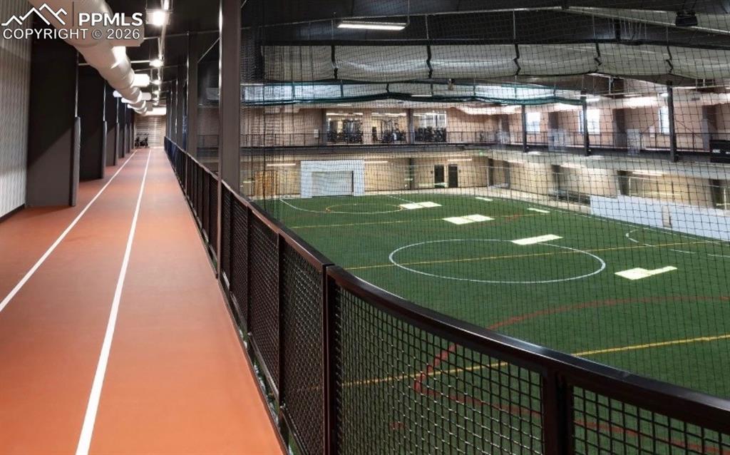 Image 5 of 50: Floor Plan