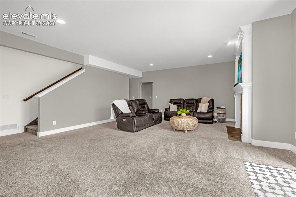 Image 36 of 49: Sitting Room