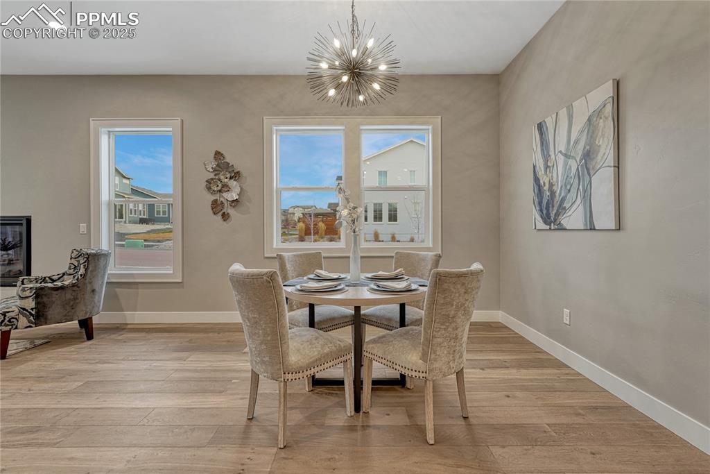 Image 5 of 50: Main Level- Dining Area