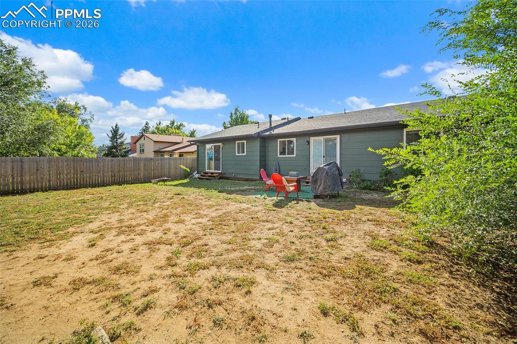 Image 27 of 38: Back of house