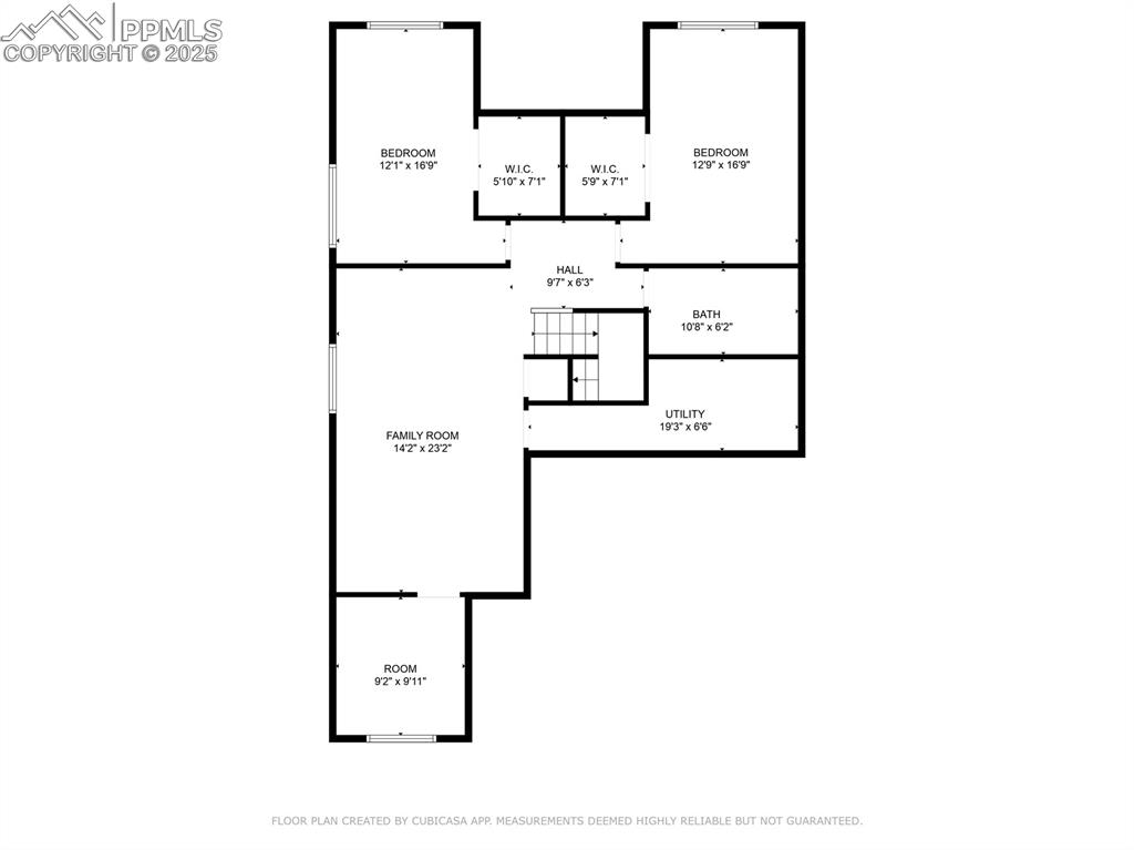 Image 37 of 43: Floor Plan