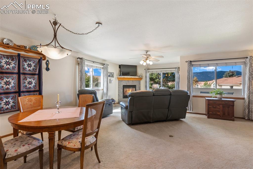 Image 8 of 43: Dining Area