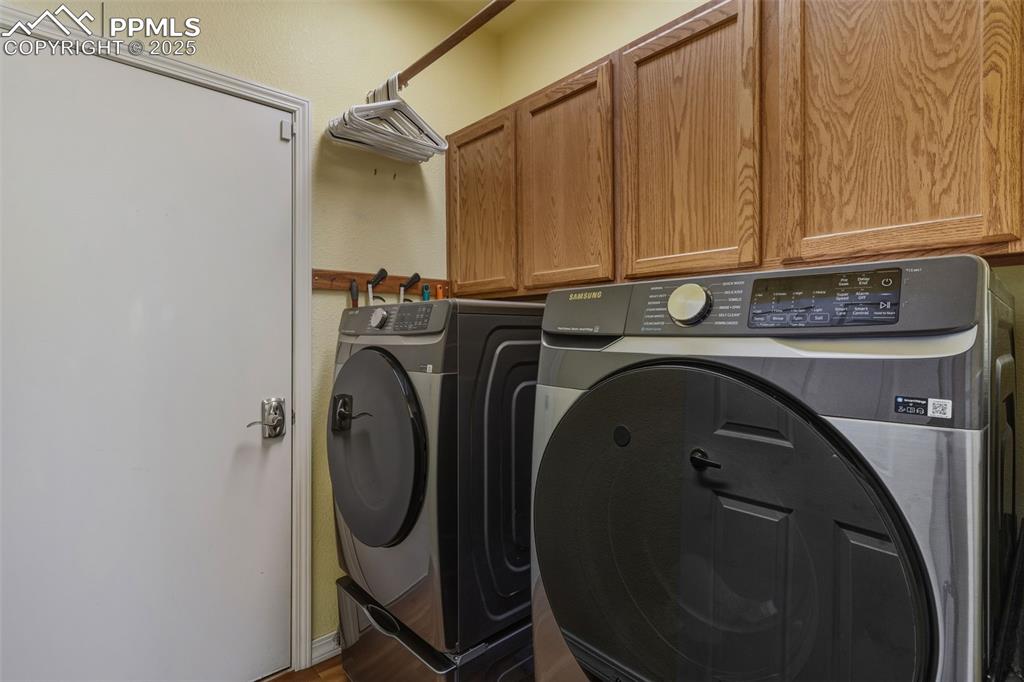 Image 41 of 47: Laundry