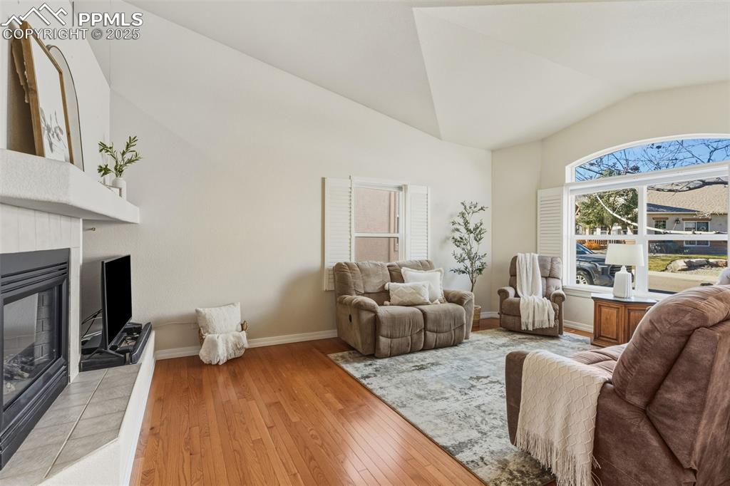 Image 6 of 47: Living Room