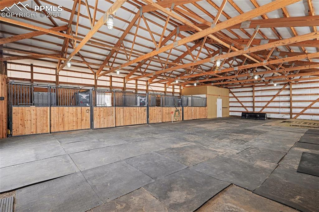 Image 34 of 45: Stable