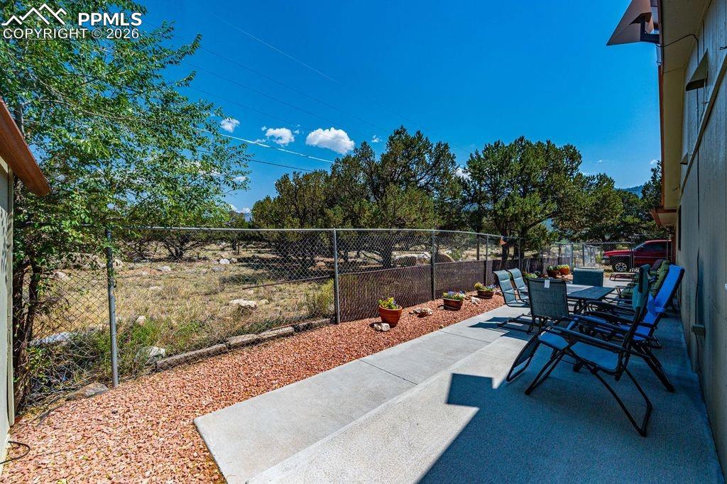 Image 15 of 32: Patio