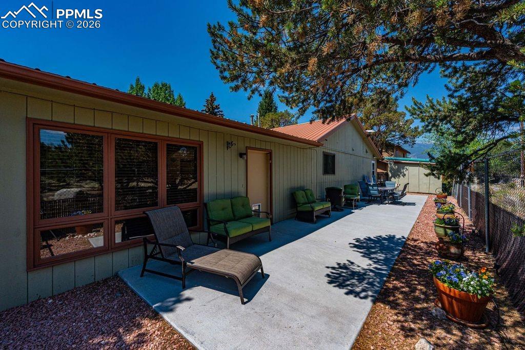 Image 16 of 32: Back of Structure