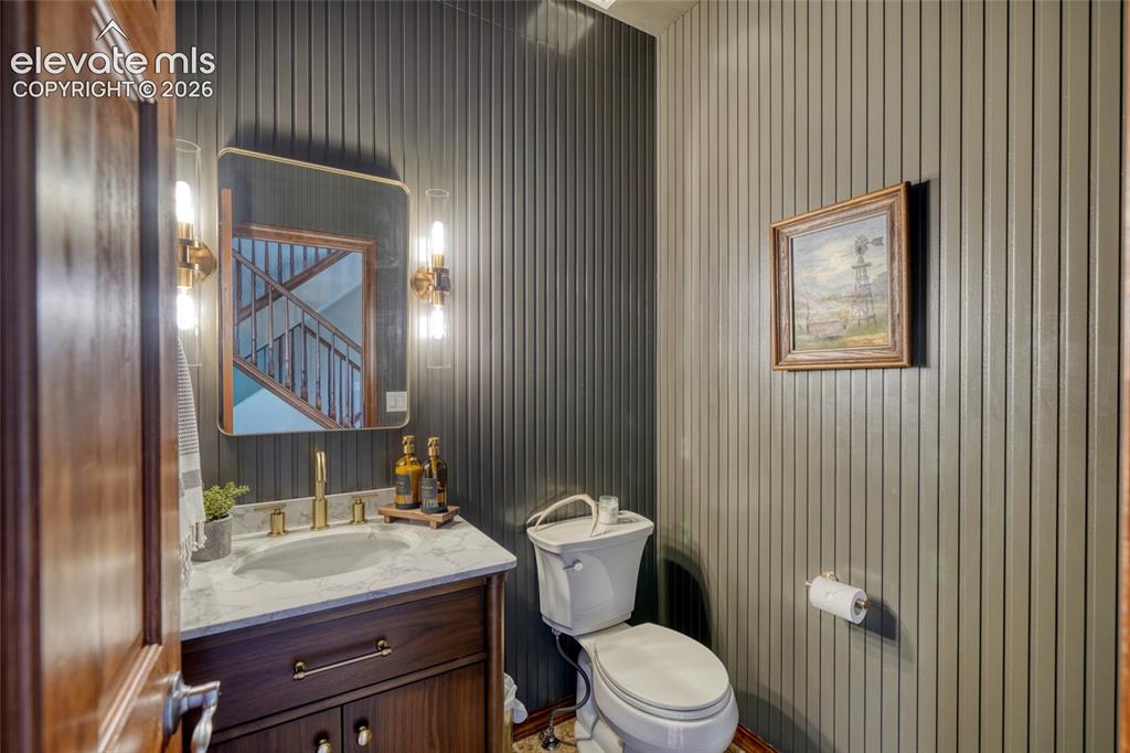 Image 9 of 50: Bathroom