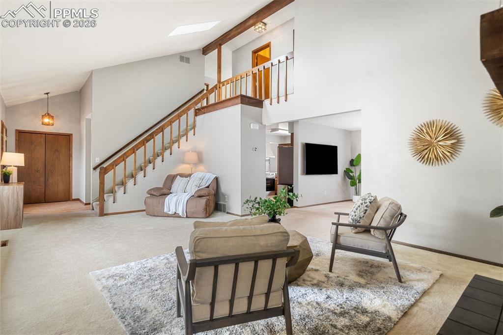 Image 25 of 41: Living Room