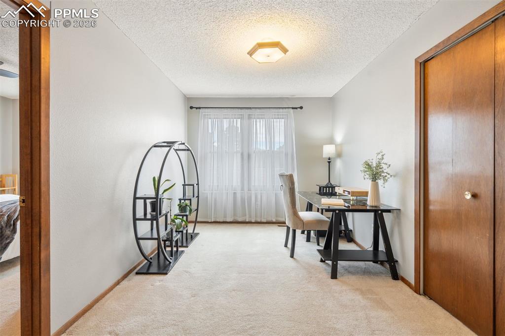 Image 30 of 41: Office