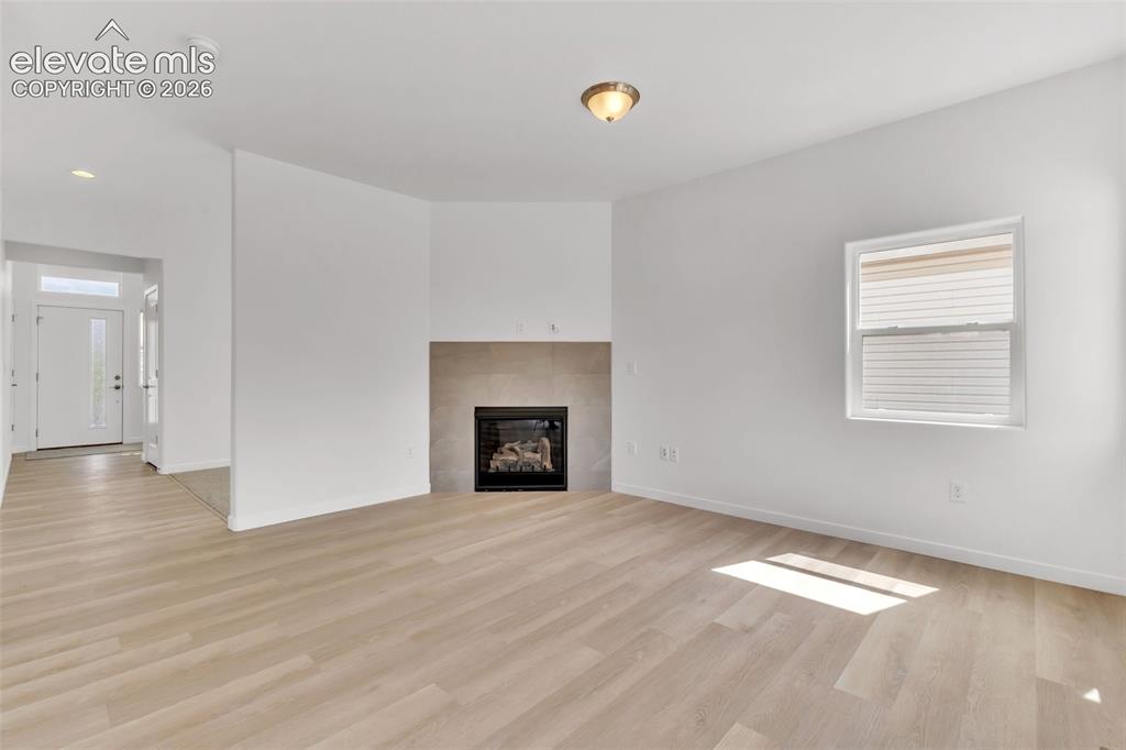 Image 5 of 36: Living Room